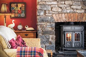 Hall House - 3 Bedroom Cottage - Saint Florence