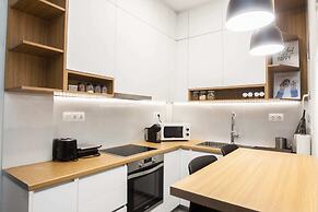 Brand new apt in Zografou