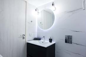 Brand new apt in Zografou