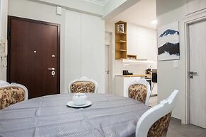 Brand new apt in Zografou