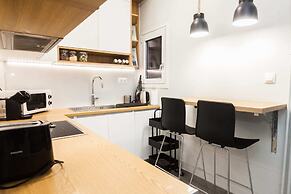 Brand new apt in Zografou