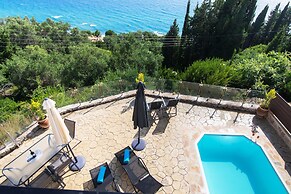 Maison du Soleil by CorfuEscapes