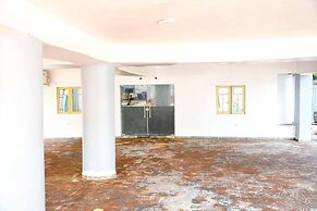 Royal Crest hotel and suite