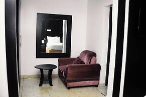 Royal Crest hotel and suite