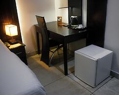 Royal Crest hotel and suite