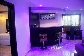 Royal Crest hotel and suite