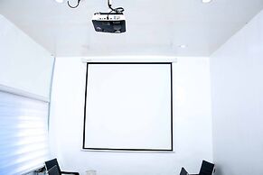 Royal Crest hotel and suite