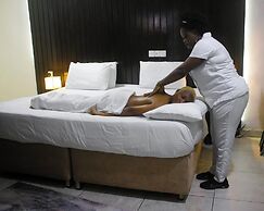 Royal Crest hotel and suite