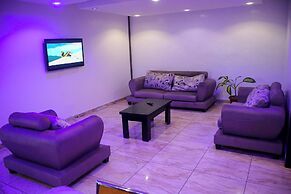 Royal Crest hotel and suite