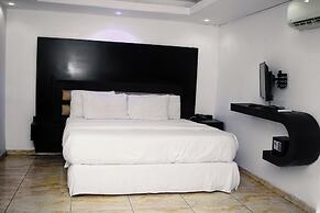 Royal Crest hotel and suite