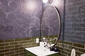 The Dorchester Hotel