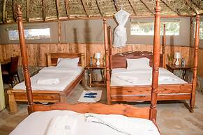 Giraffe Hills Mara Camp