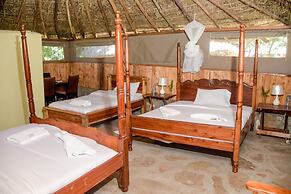 Giraffe Hills Mara Camp