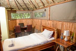 Giraffe Hills Mara Camp