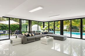 Peaceful 3BD Family House With Pool