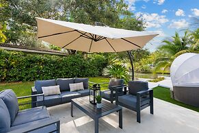 Peaceful 3BD Family House With Pool