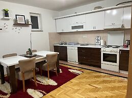 Charming 2-bed Apartment in Sarajevo