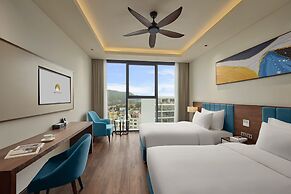 THE WATSON PREMIUM HALONG HOTEL