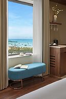 THE WATSON PREMIUM HALONG HOTEL