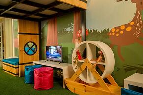 THE WATSON PREMIUM HALONG HOTEL