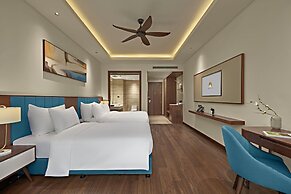 THE WATSON PREMIUM HALONG HOTEL