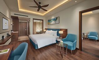 THE WATSON PREMIUM HALONG HOTEL