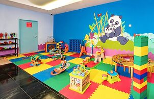 THE WATSON PREMIUM HALONG HOTEL