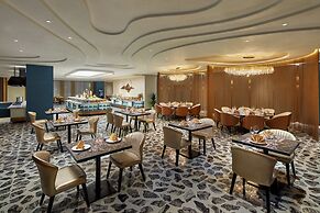 THE WATSON PREMIUM HALONG HOTEL