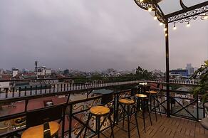 Lighthouse & Rooftop