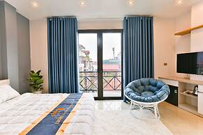 Lighthouse & Rooftop