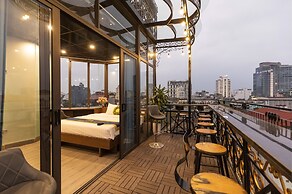 Lighthouse & Rooftop