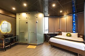 Lighthouse & Rooftop