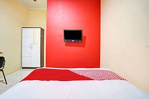 OYO 90801 Deanofaa Residence Syariah