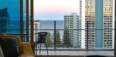 Elston Apartments - Q Stay