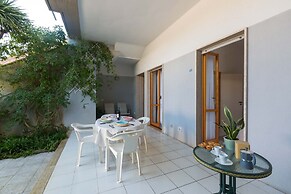 3164 Villetta Fiorita by Barbarhouse