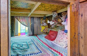 2x Double Bed - Glamping Wagon, Dalby Forest