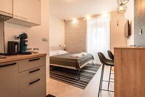 OLD TOWN PULA STUDIO APARTMENTS
