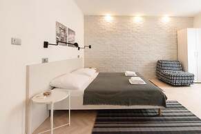 OLD TOWN PULA STUDIO APARTMENTS