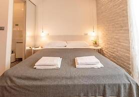 OLD TOWN PULA STUDIO APARTMENTS