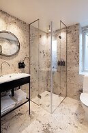 Hypernym Hotel & Suites