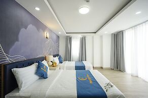 Moonlight Nha Trang Hotel