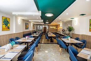 Moonlight Nha Trang Hotel