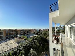 Azure Apartments by Kondo