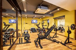 Royal Plaza Suites by RAK Rooms