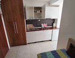 Self Contained 4 Sleeper Apartment in Split