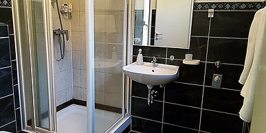 Apartment 4 Sleeps 4 Guests