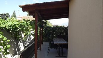 Apartment 4 Sleeps 4 Guests