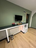 Heaven Inn Airport Hotel