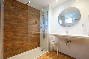 Intelier Rosella Hotel