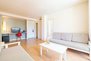 Intelier Rosella Hotel